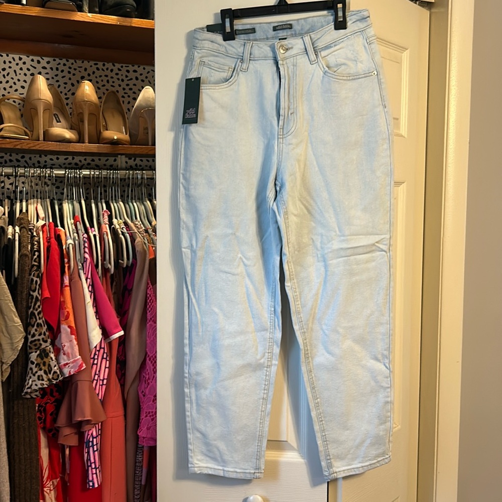 Wild Fable Super High Size Tapered Jean. Women Size 8